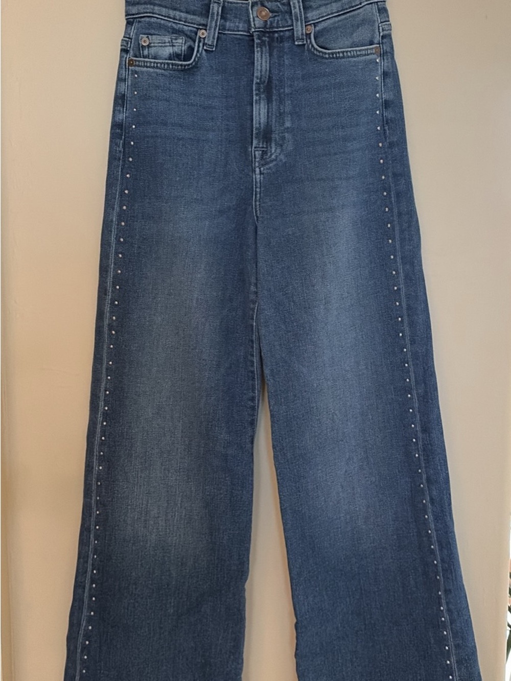NWT 7 For All Mankind High-Rise Wide-Leg Women’s Jeans with Stud Detail